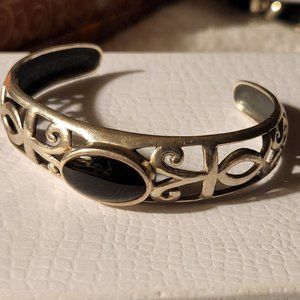 Vintage Sterling Silver Black Onyx Cab  Cuff Nice Scrolling  7"  21g